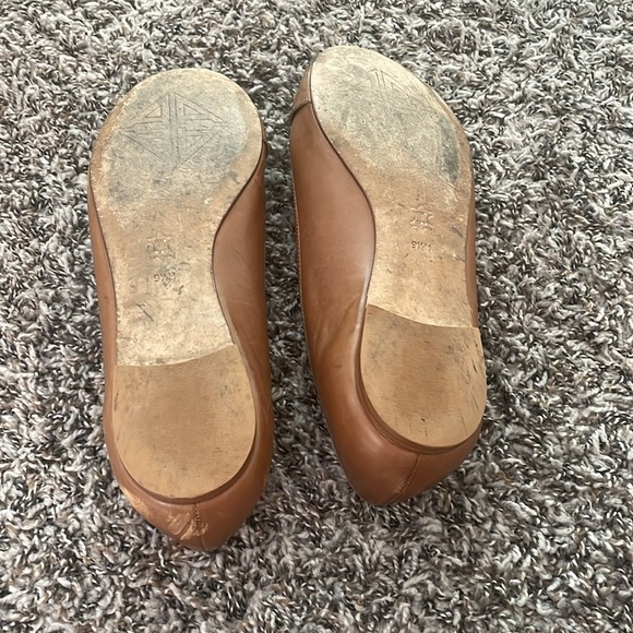 Tan ballet slippers. - Picture 2 of 5